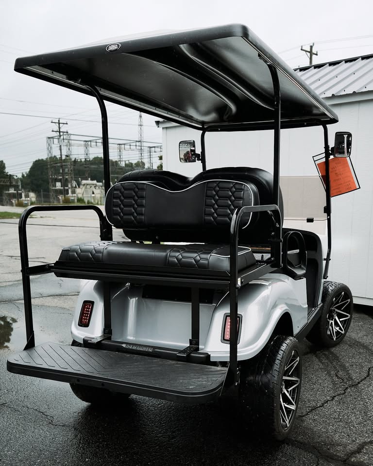 2019 EZGO TXT - Gas EFI, Silver, Lifted