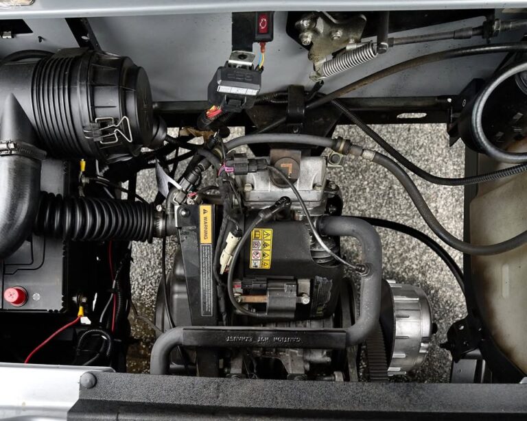 2019 EZGO TXT - Gas EFI, Silver, Lifted