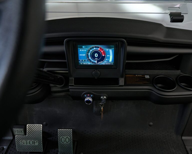 2025 MadJax E4 Lithium Golf Cart