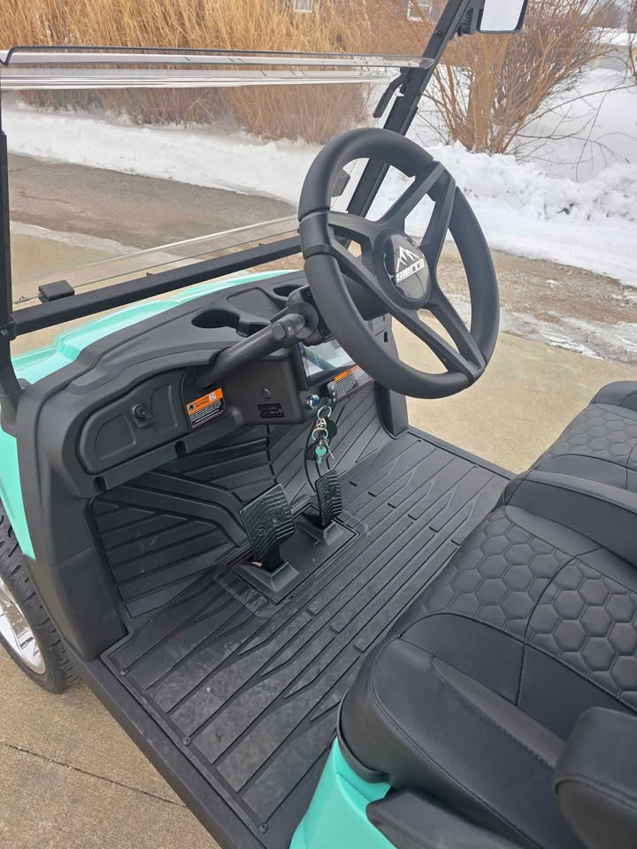 2026 Sierra AX2 (Loaded) Lithium