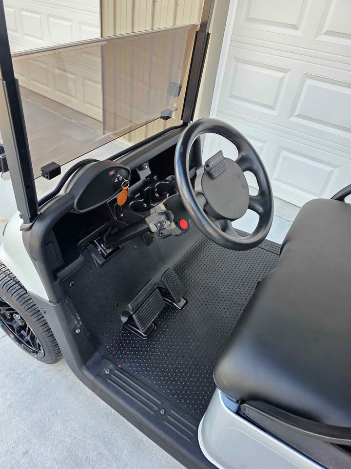 2021 Ezgo Rxv Gas EFI