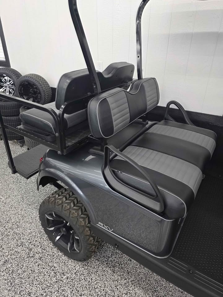 2018 EZGO RXV GAS