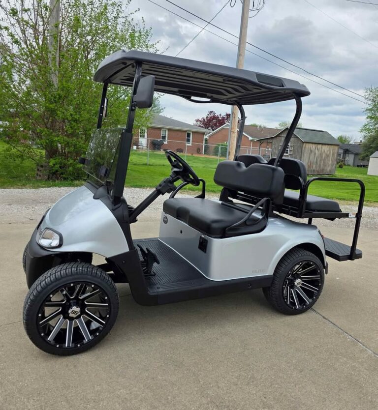 2022 EZGO RXV