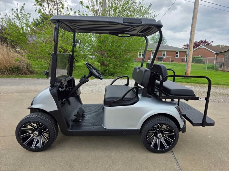 2022 EZGO RXV