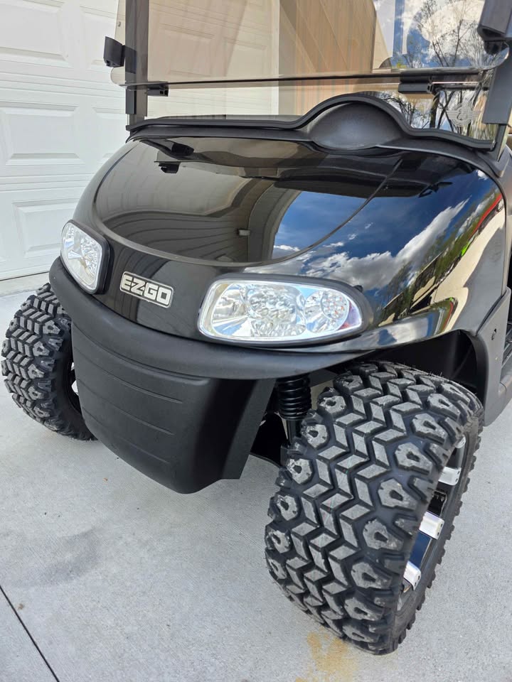 2021 EZGO RXV ELITE