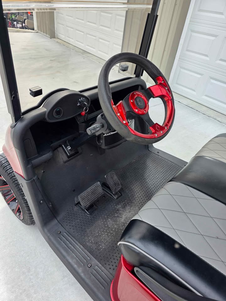 2017 EZGO RXV