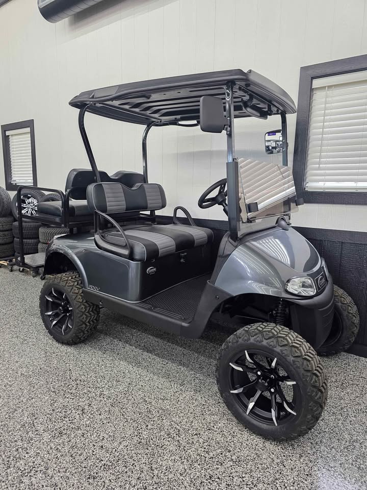 2018 EZGO RXV GAS