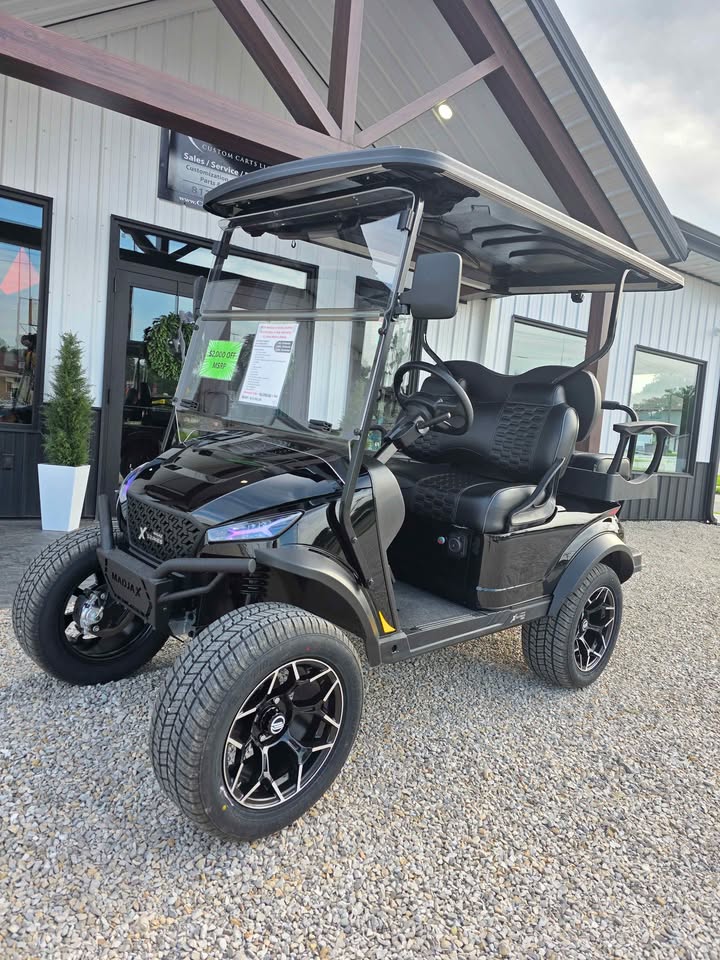 2025 MadJax X-Series X4 Lifted Eco Battery