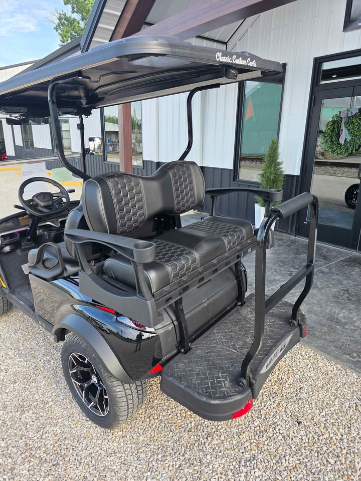 2025 MadJax X-Series X4 Lifted Eco Battery
