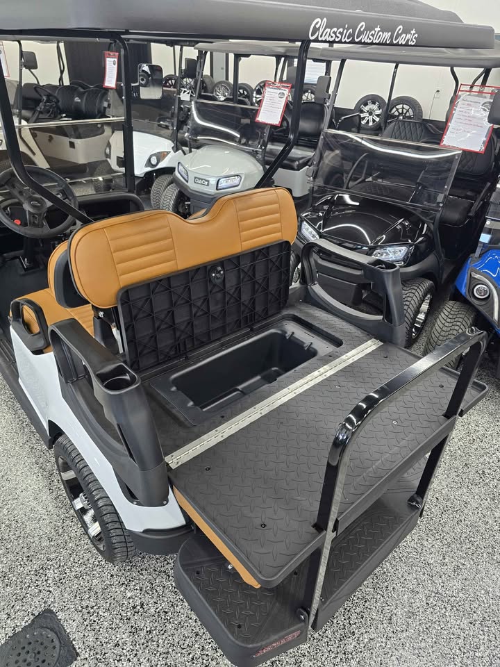 2021 Ezgo Rxv